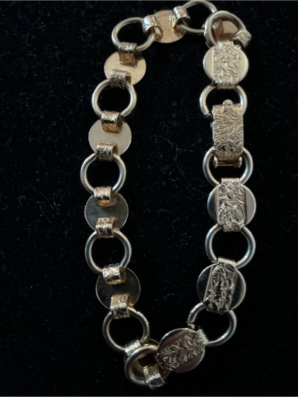 Women’s Gold-Tone Textured Link Bracelet